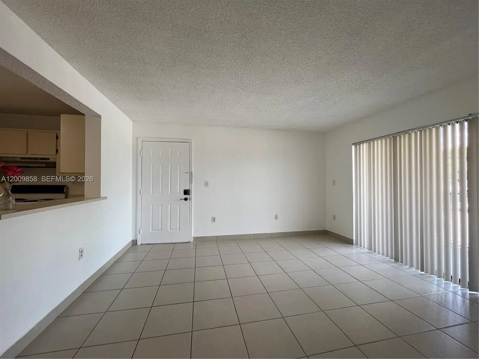 250 W Palm Cir W # 204, Pembroke Pines FL 33025