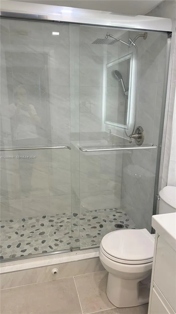 16465 NE 22nd Ave # 105, North Miami Beach FL 33160