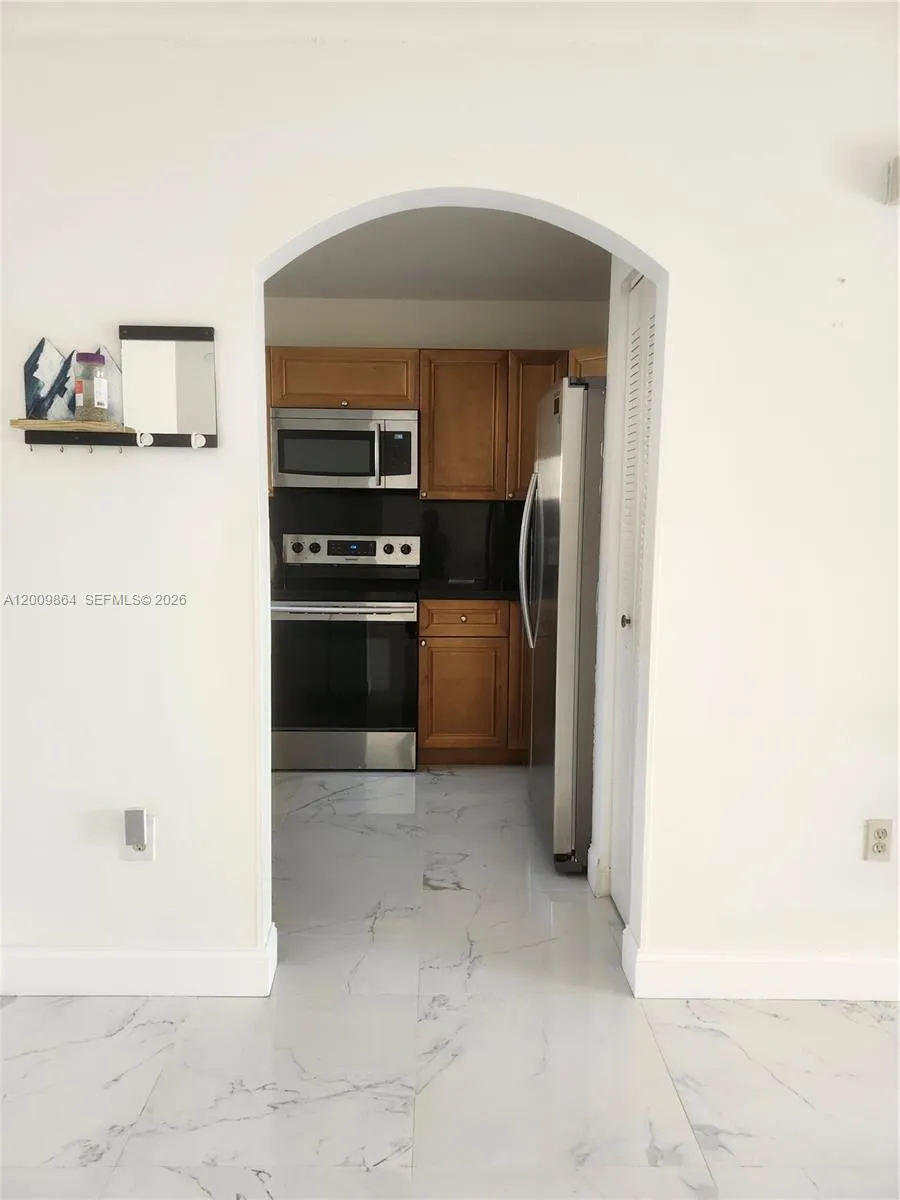 312 NW 114th Ave # 104, Sweetwater FL 33172