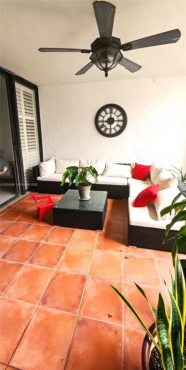2802 N 46 Ave # B, Hollywood FL 33021