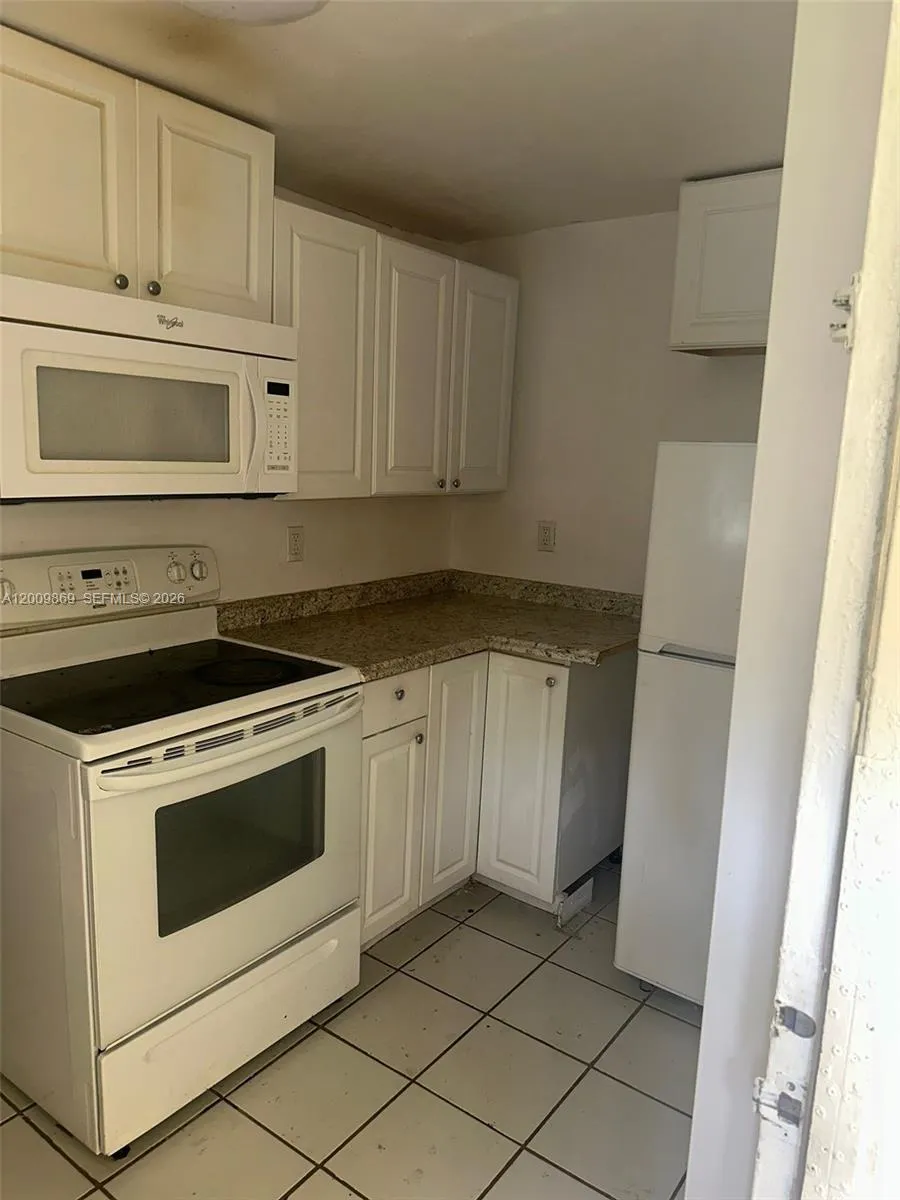 7000 NW 186th St # 126A, Hialeah FL 33015