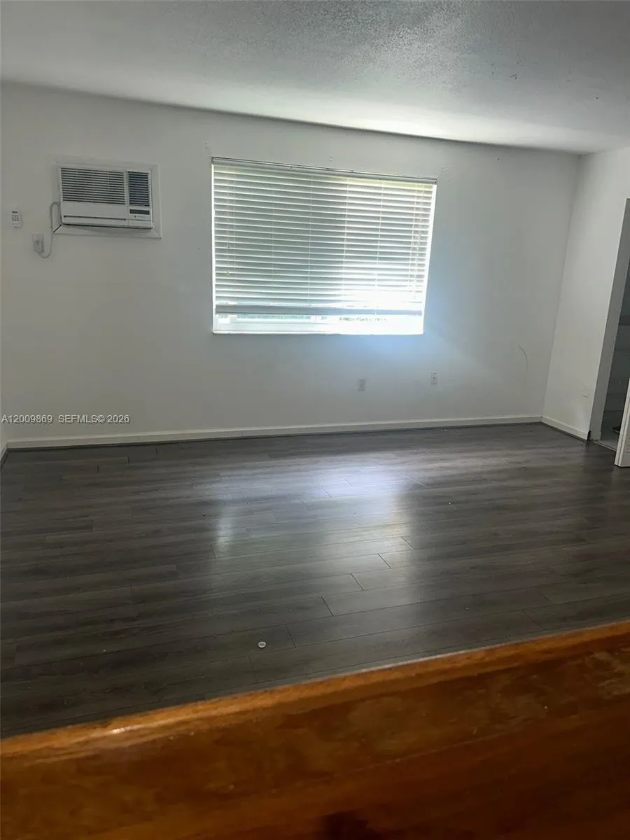7000 NW 186th St # 126A, Hialeah FL 33015