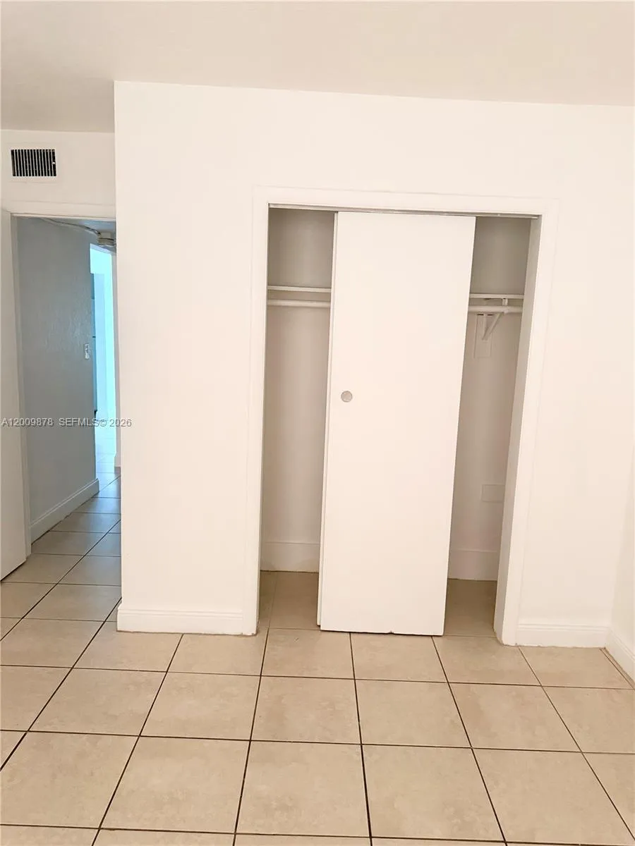 1990 NW 183rd St # 8, Miami Gardens FL 33056