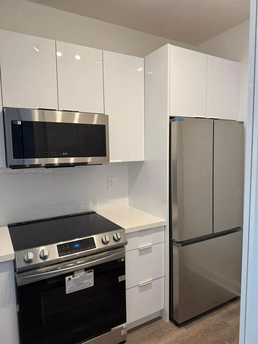 6001 SW 70th St # 336, South Miami FL 33143