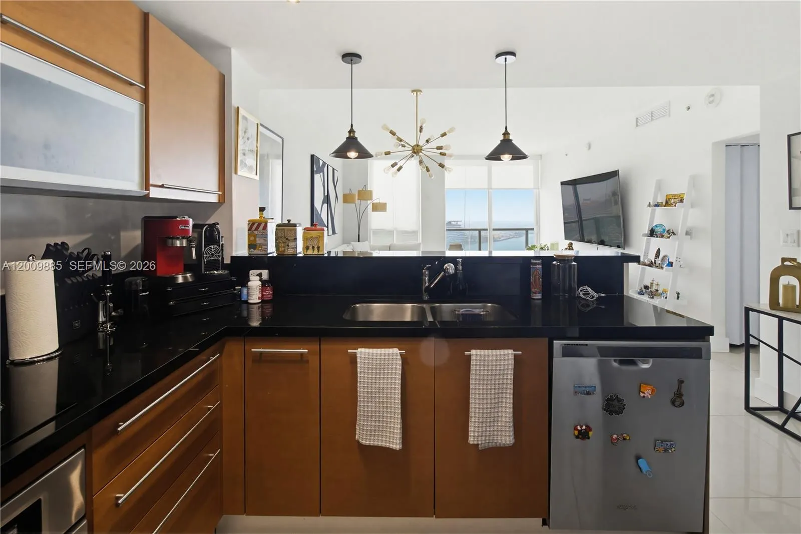 253 NE 2nd St # 2005, Miami FL 33132