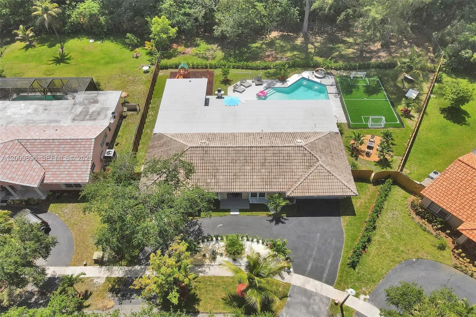 1960 SW 51st Ter, Plantation FL 33317