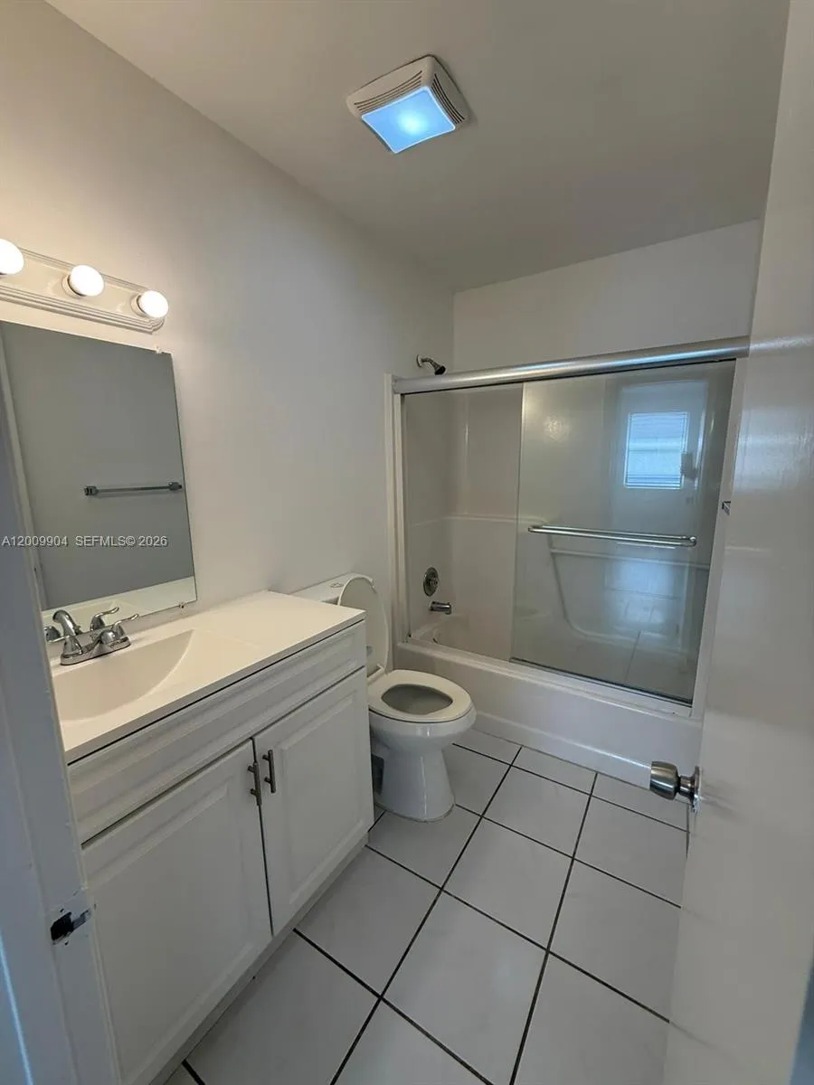 16413 Grape Way, Delray Beach FL 33484