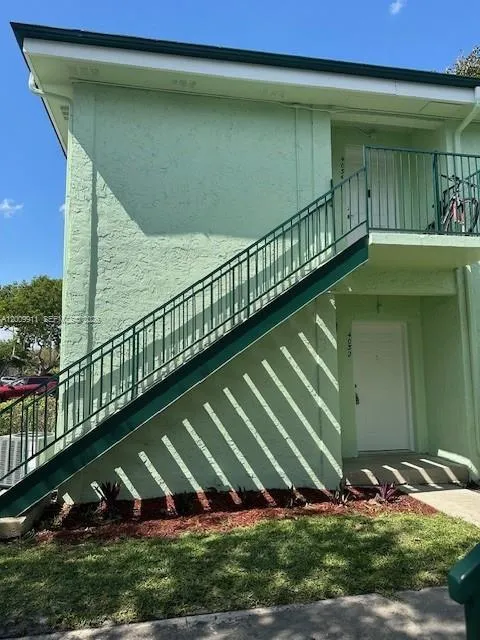 4032 NW 87th Ave # 0, Sunrise FL 33351