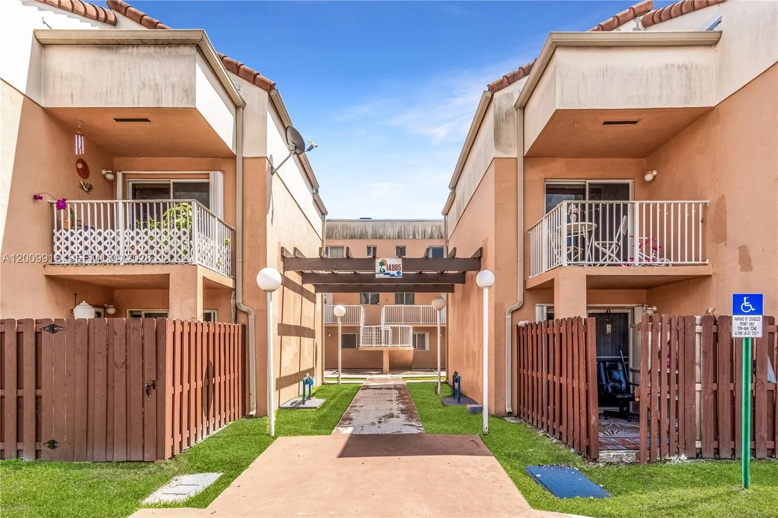 14905 SW 80th St # 212, Miami FL 33193