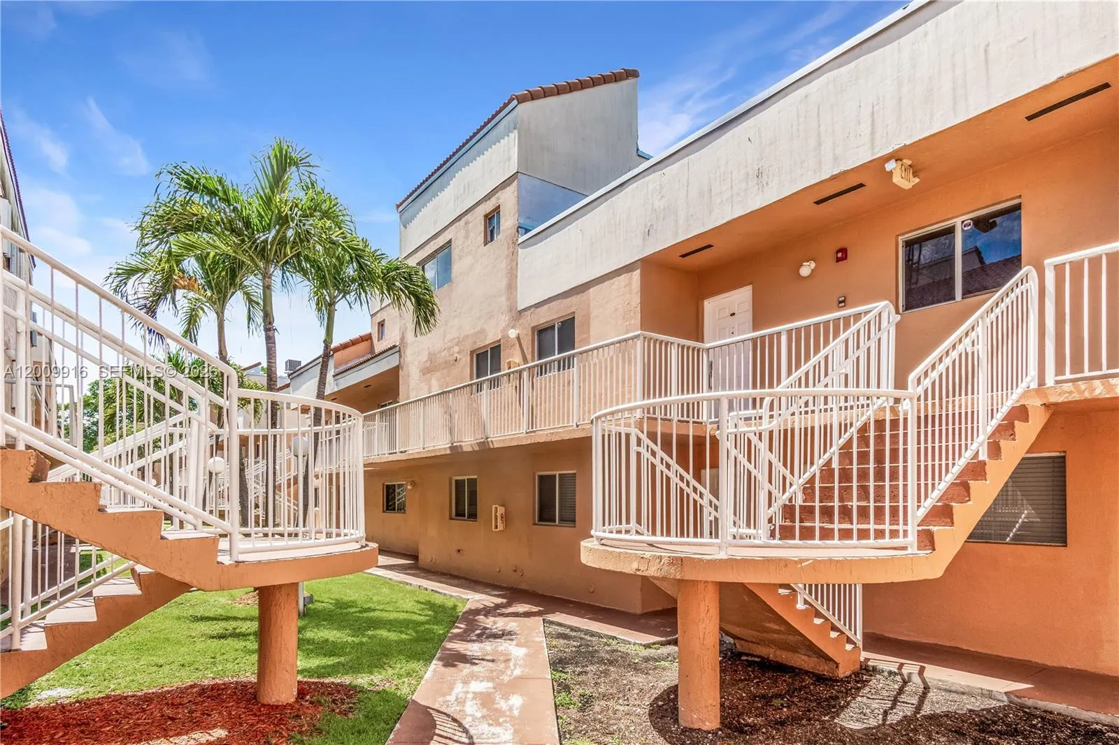 14905 SW 80th St # 212, Miami FL 33193