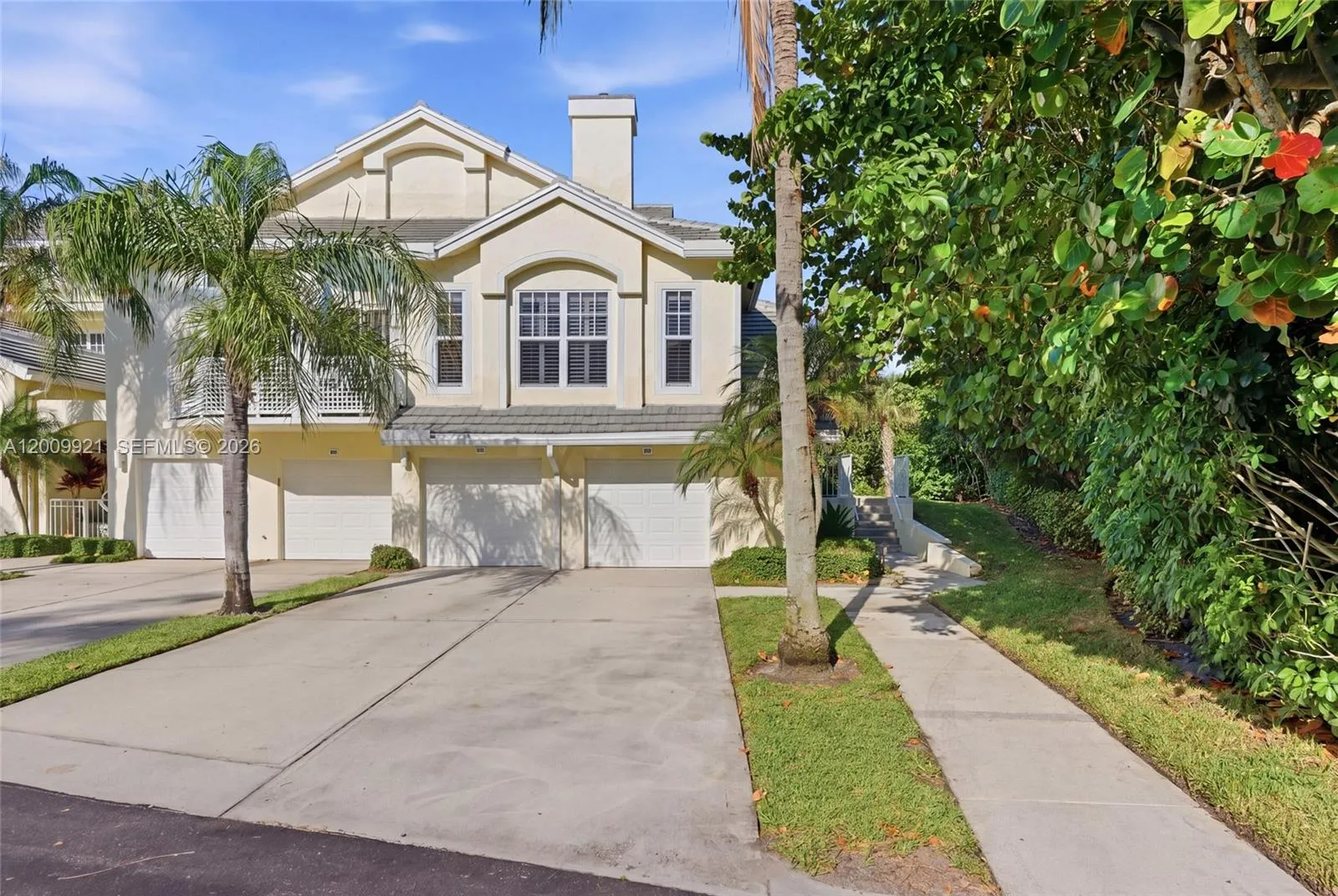 2 bedroom 2 bath for sale at 109 Mainsail Cir # 1, Jupiter FL 33477