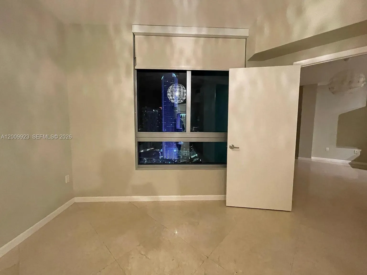 350 S Miami Ave # 2807, Miami FL 33130