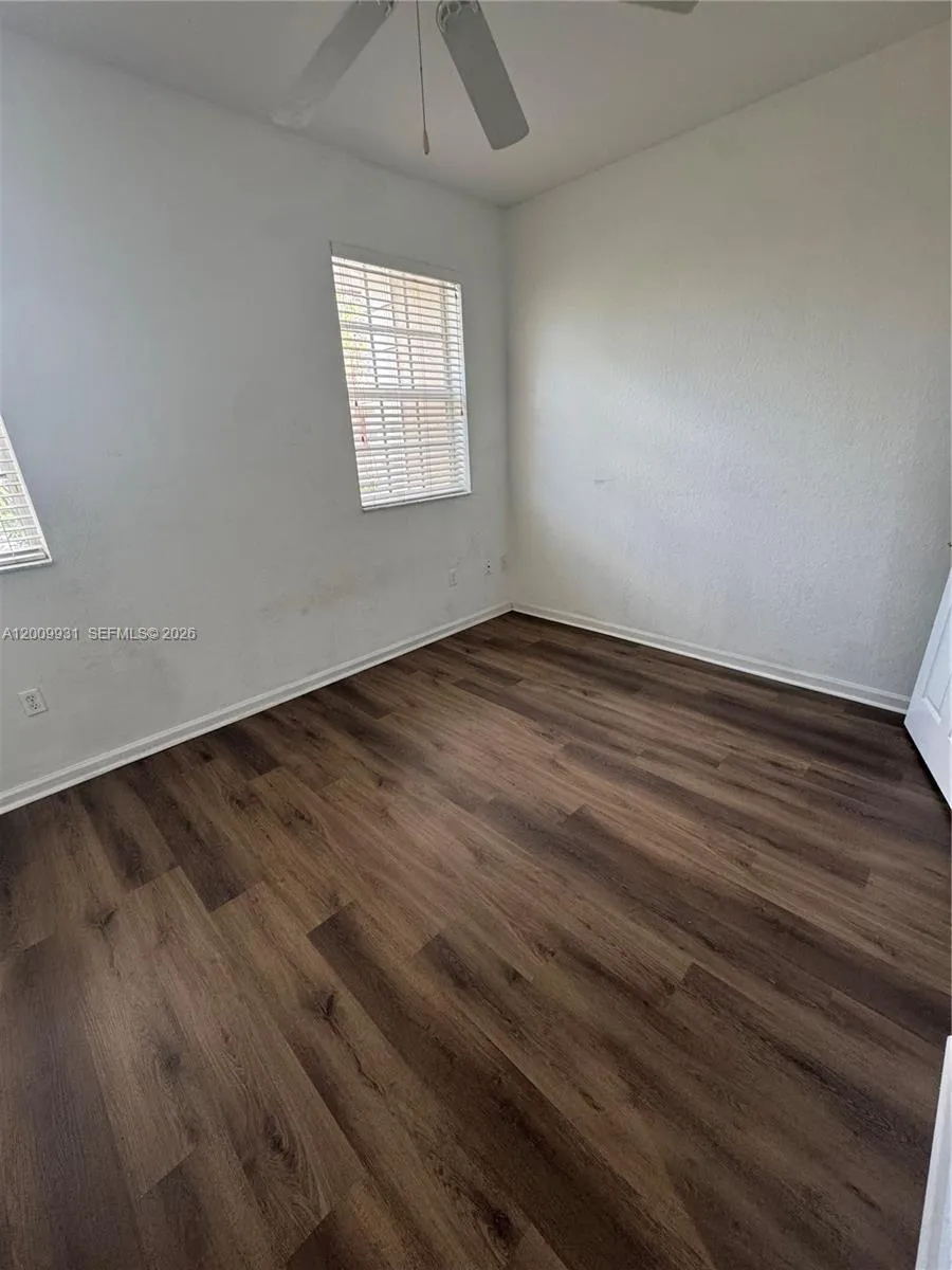 669 NW 42nd Ave, Plantation FL 33317