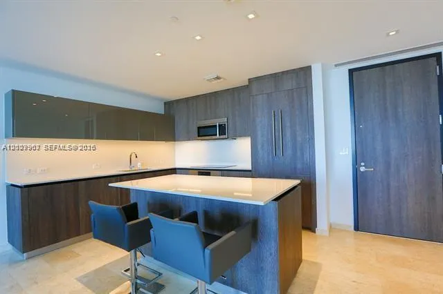 68 SE 6th St # 3210, Miami FL 33131