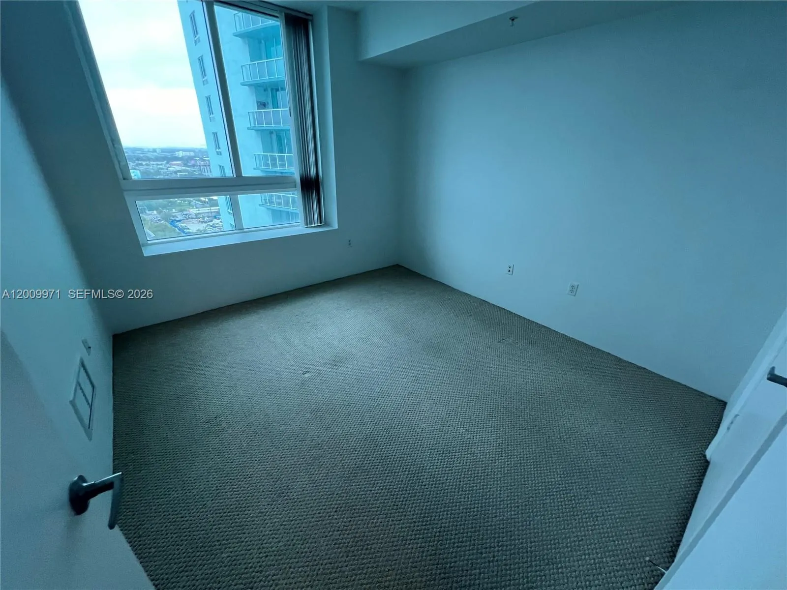 1900 N BAYSHORE DR # 1911, Miami FL 33132