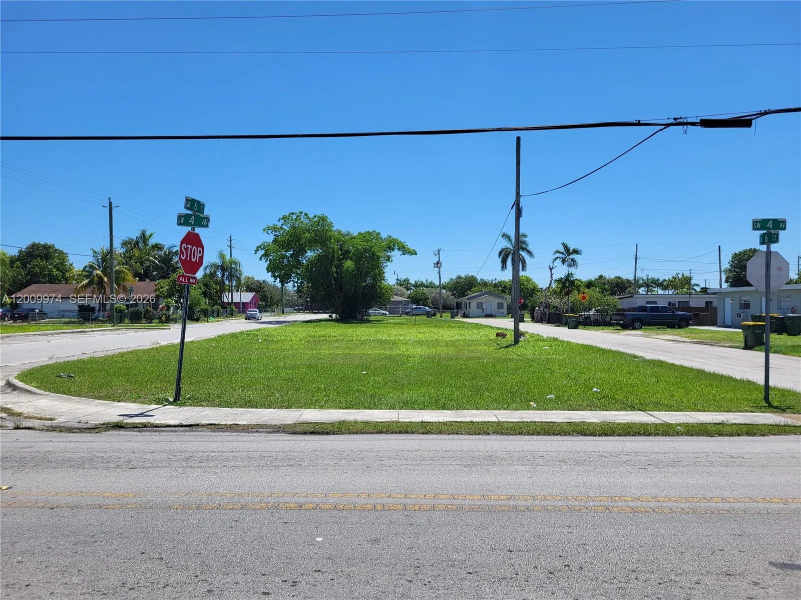 300 SW 6 Street, Homestead FL 33030