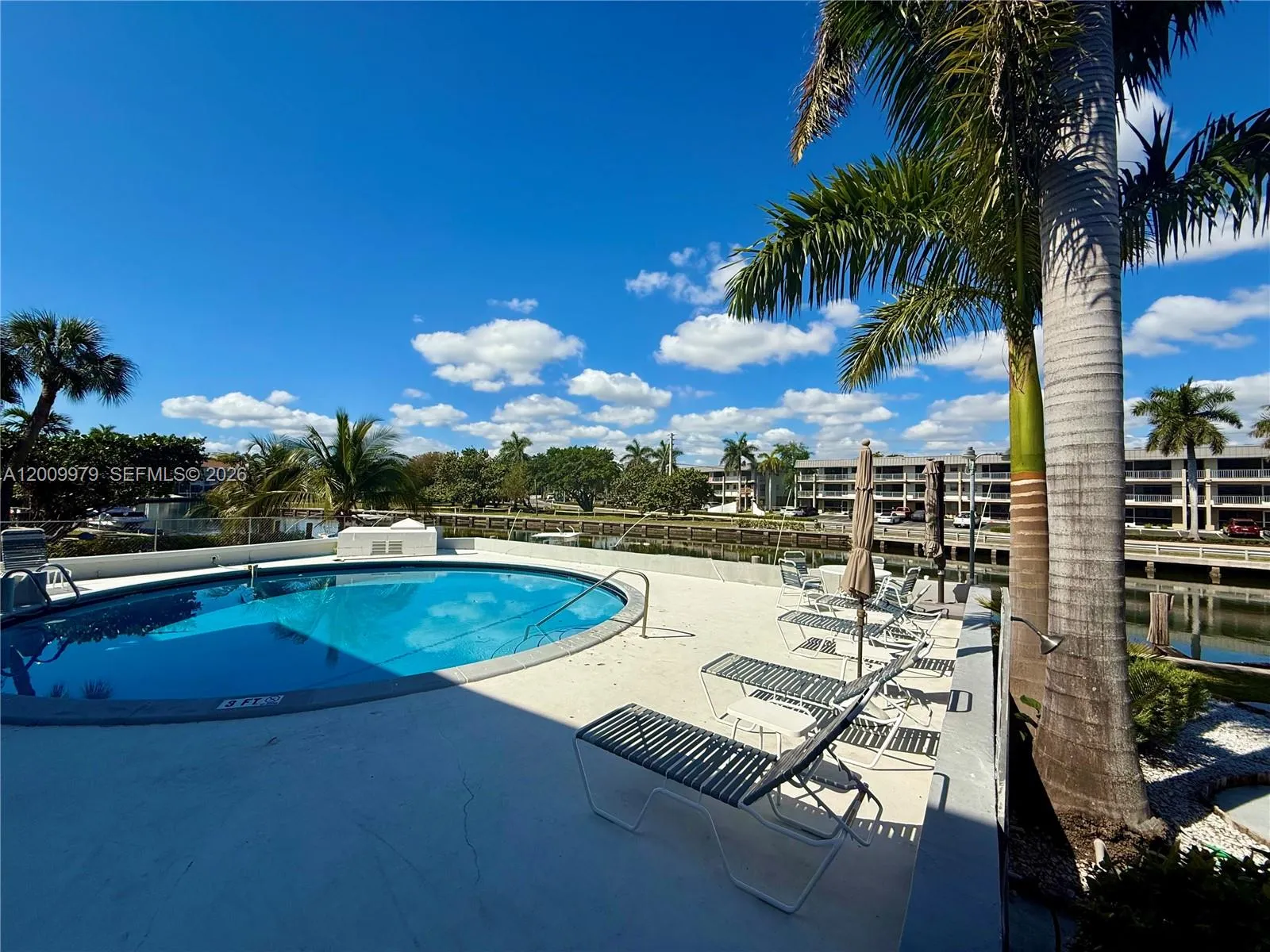 467 Golden Isles Dr # 310, Hallandale Beach FL 33009