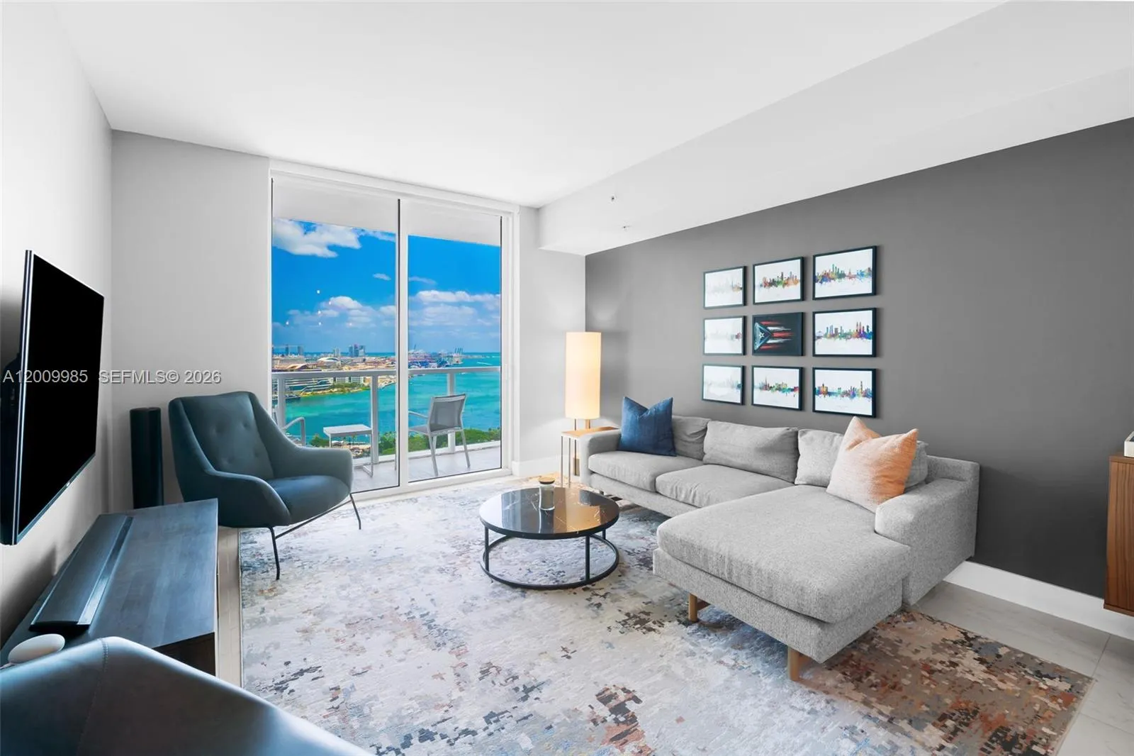 253 NE 2nd St # 2503, Miami FL 33132