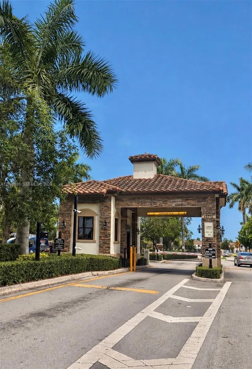 11742 SW 250th St, Homestead FL 33032
