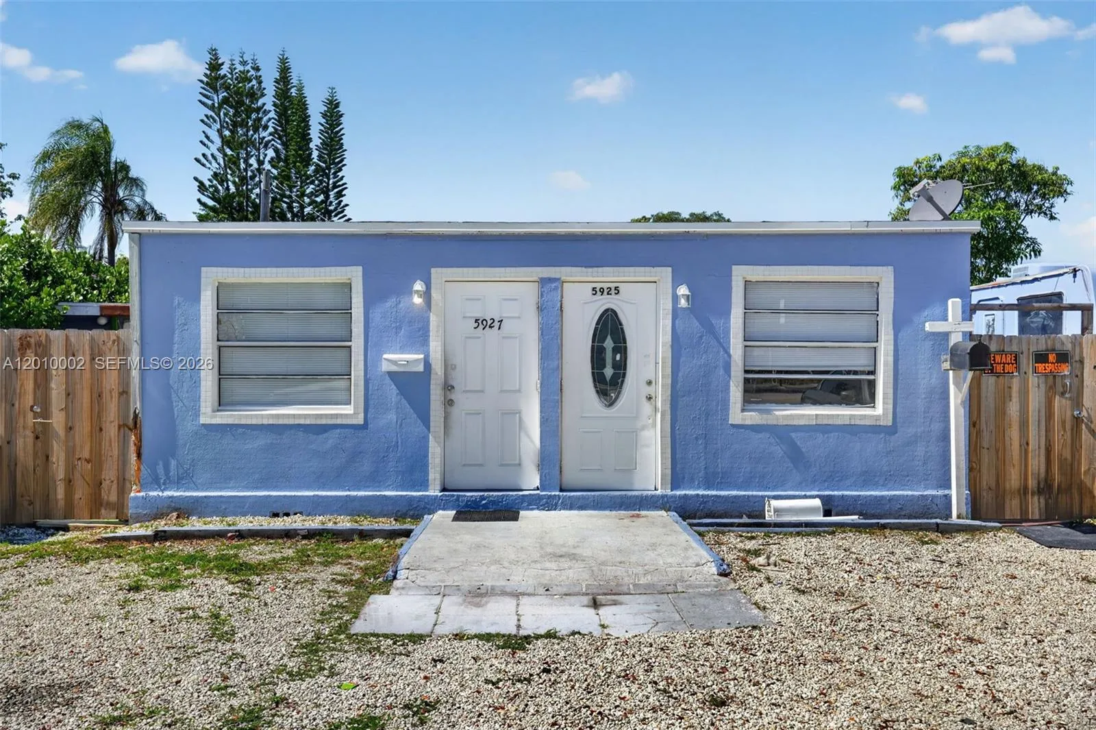 5925 SW 64th St, South Miami FL 33143