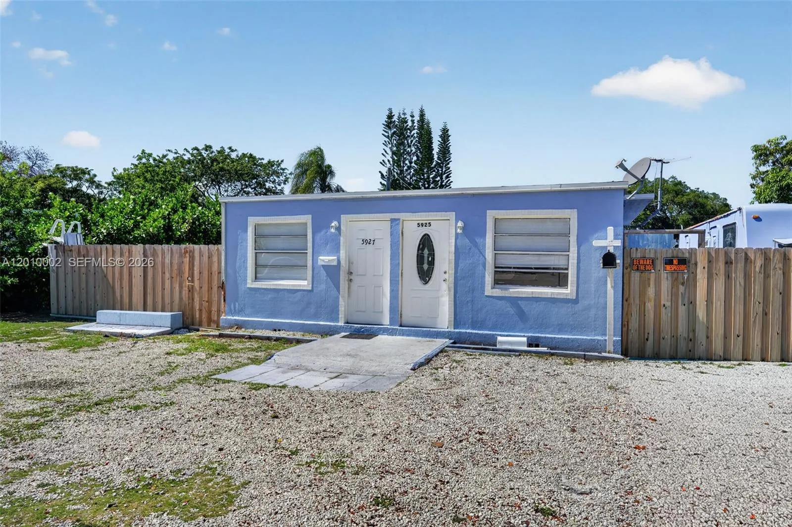 5925 SW 64th St, South Miami FL 33143