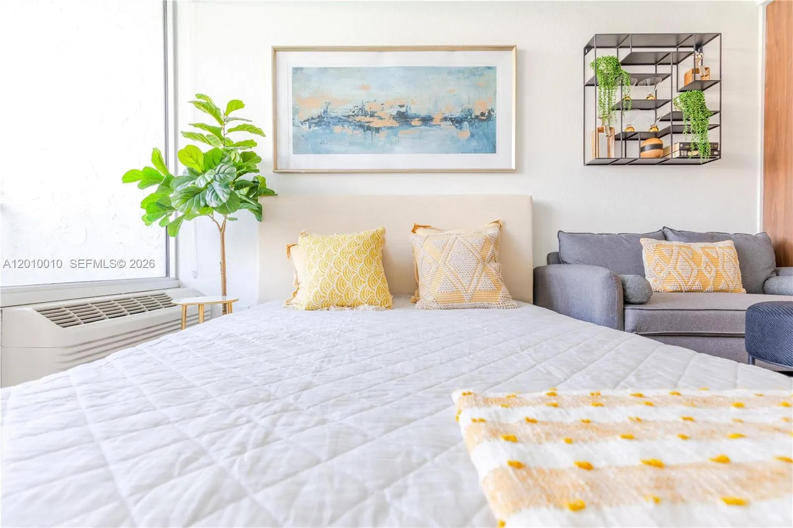 1950 W 49th St # 223, Hialeah FL 33012