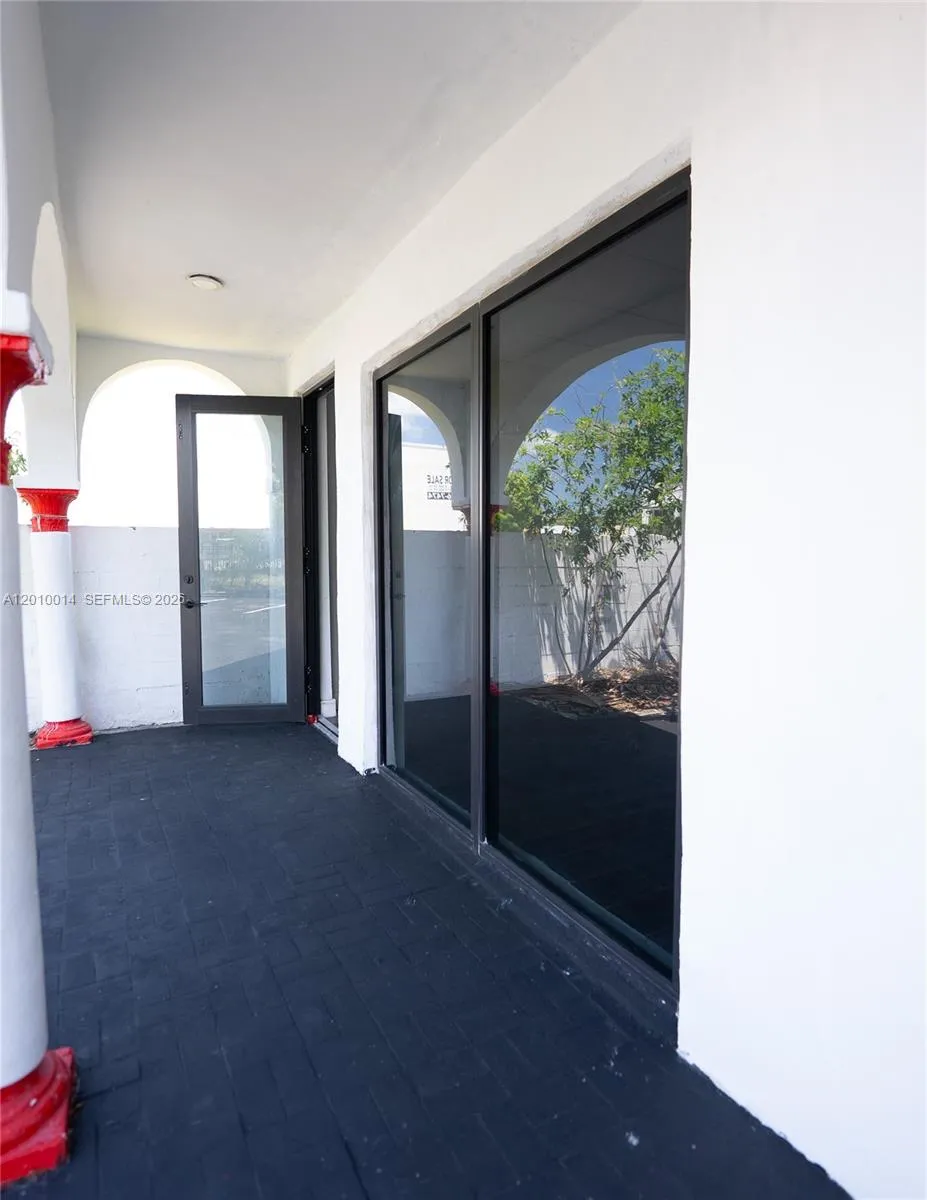 88 NW 54th St, Miami FL 33127