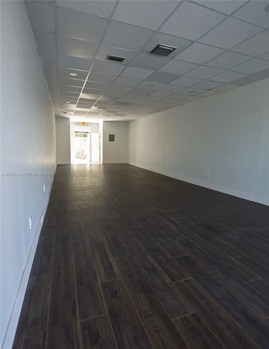 88 NW 54th St, Miami FL 33127