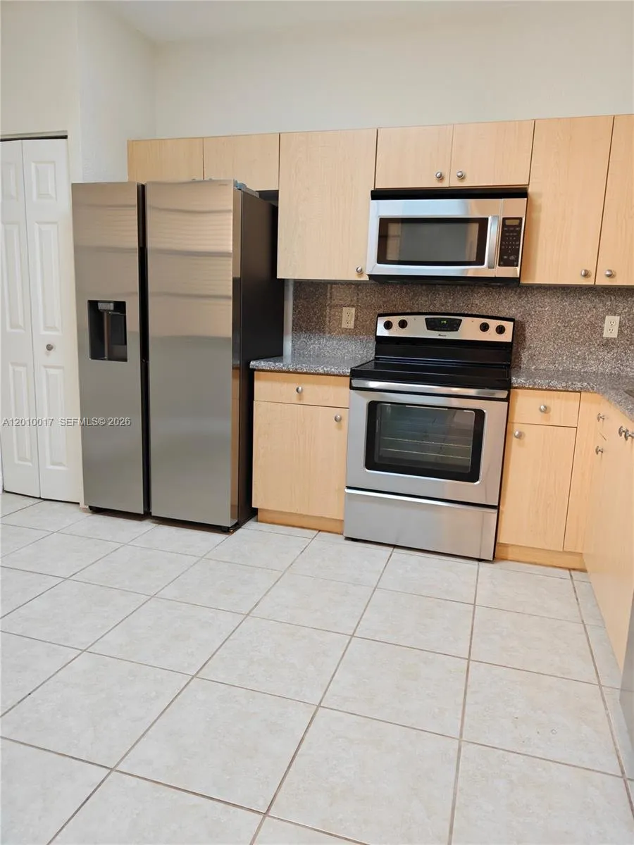 4126 Forest Dr # 0, Weston FL 33332