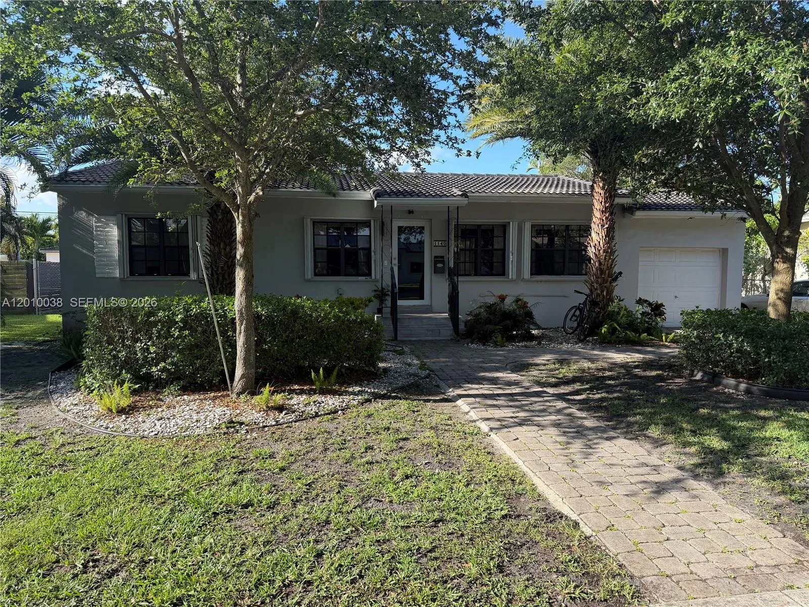 1140 Wren Ave, Miami Springs FL 33166