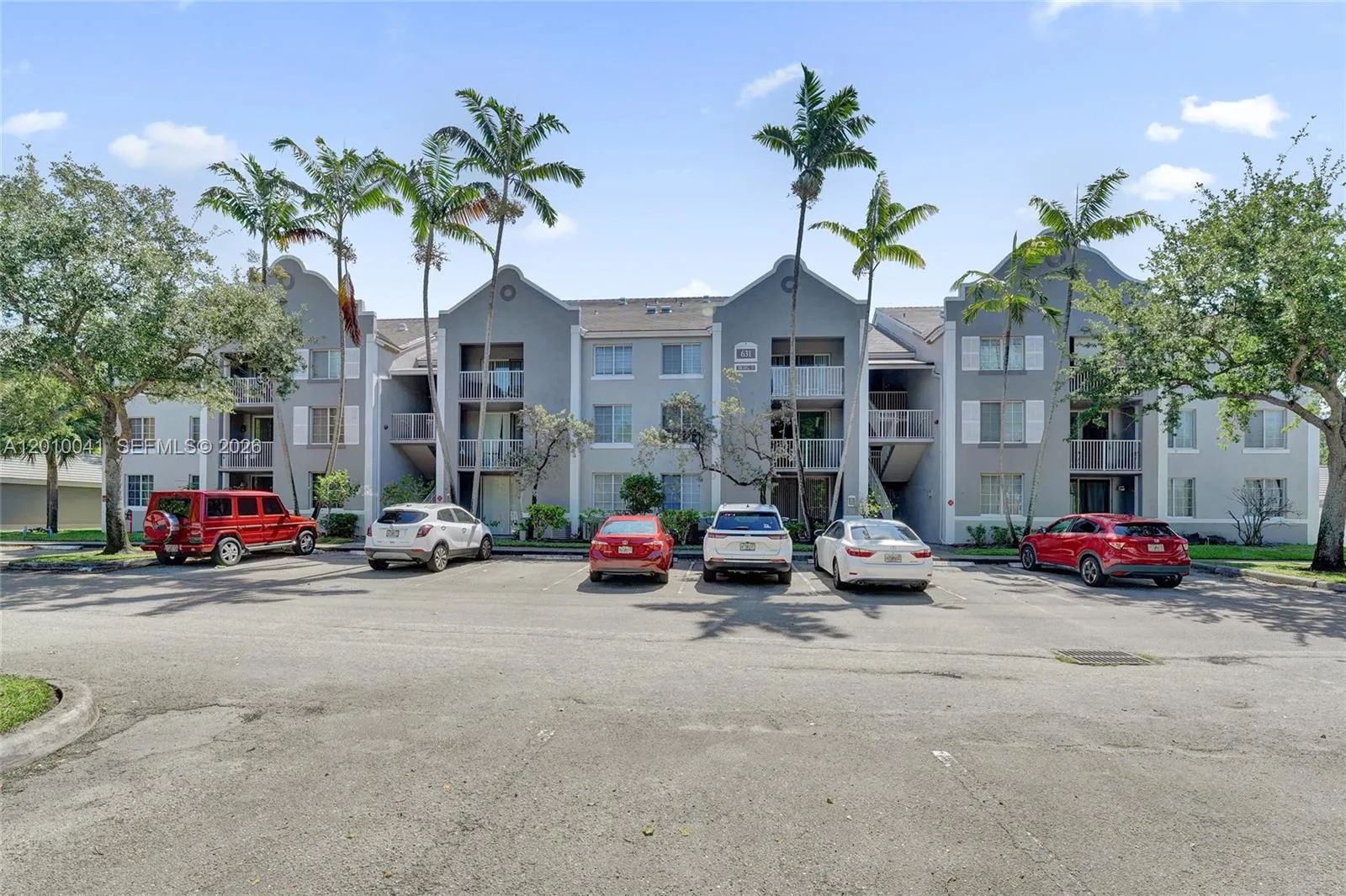 631 SW 111th Lane # 306, Pembroke Pines FL 33025