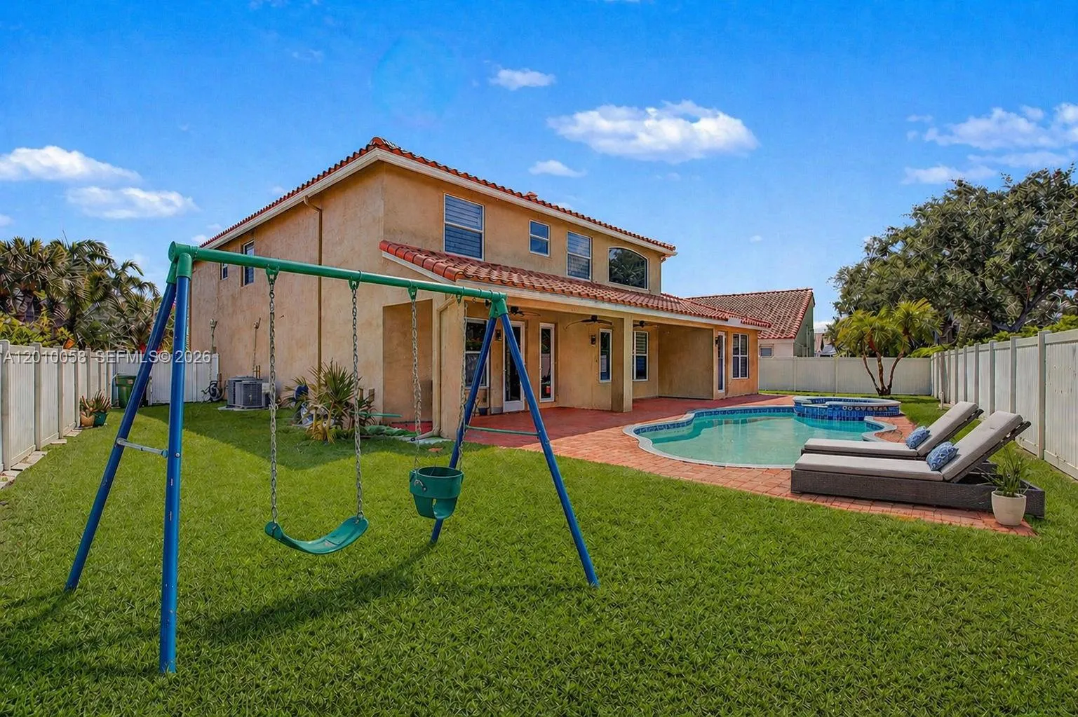 18901 SW 15th St, Pembroke Pines FL 33029