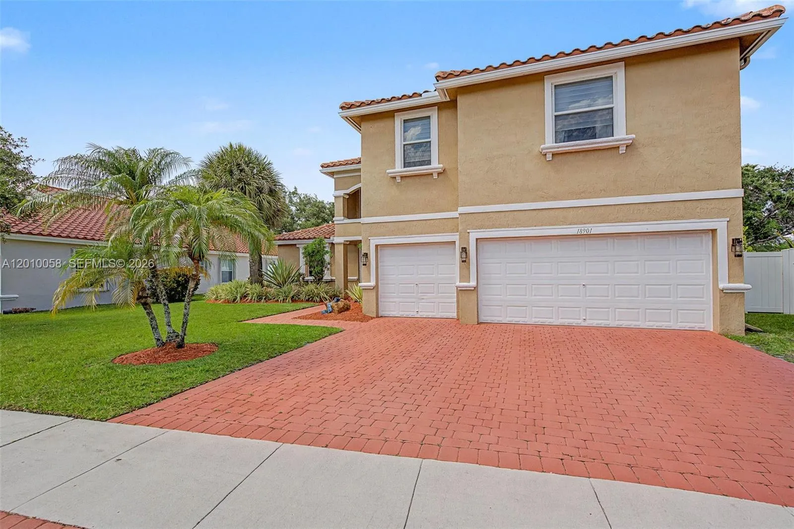 18901 SW 15th St, Pembroke Pines FL 33029