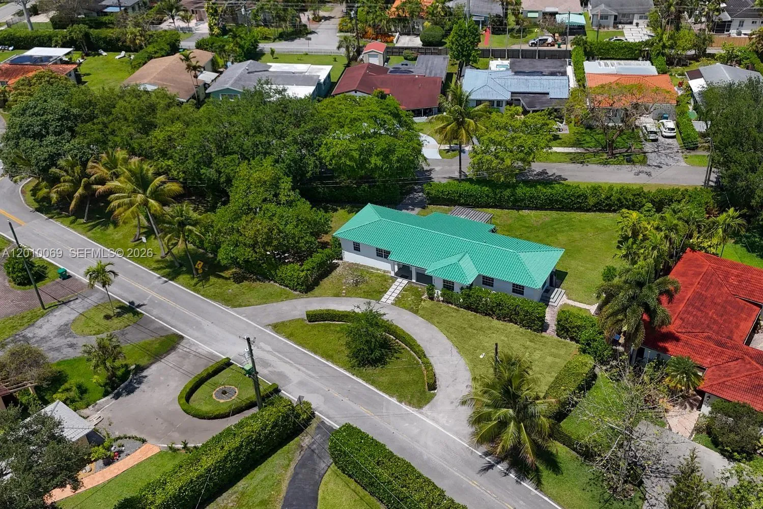 6065 N Waterway Dr, Miami FL 33155