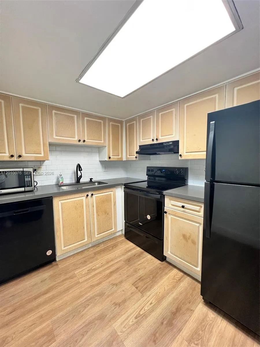 8301 SW 142nd Ave # C108, Miami FL 33183