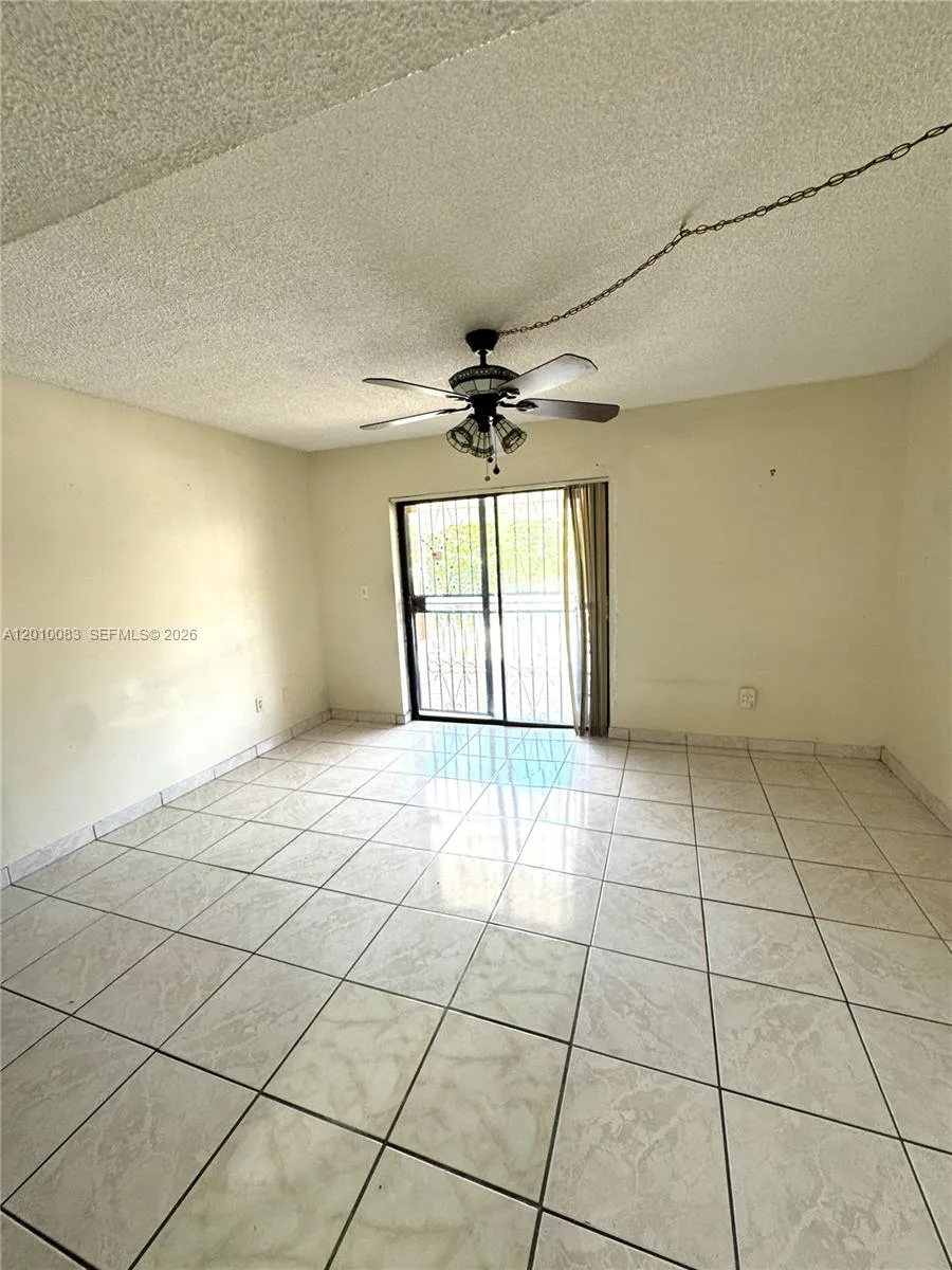 2260 W 53rd Pl # 7, Hialeah FL 33016