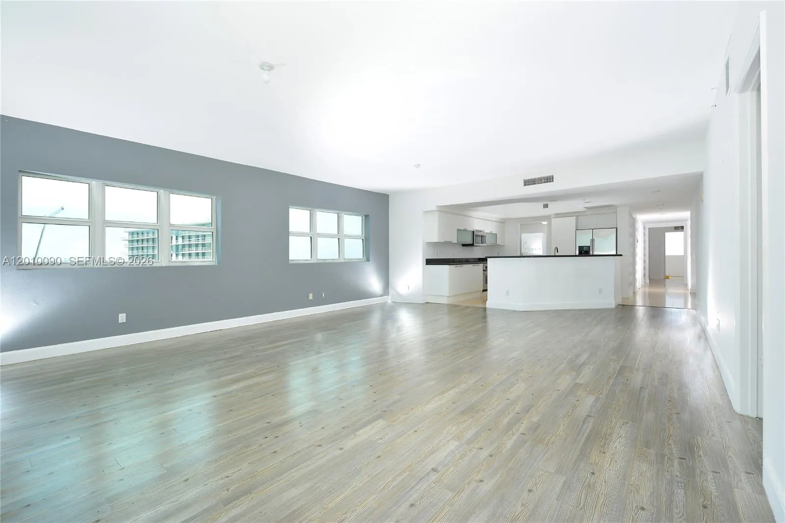 14951 Royal Oaks Ln # 1609, North Miami FL 33181