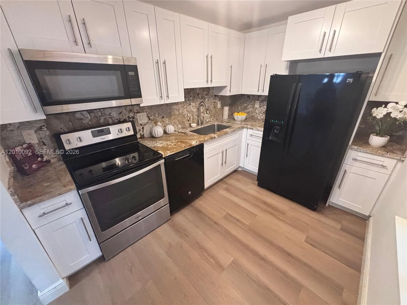 8050 W Mcnab Rd # 212, Tamarac FL 33321