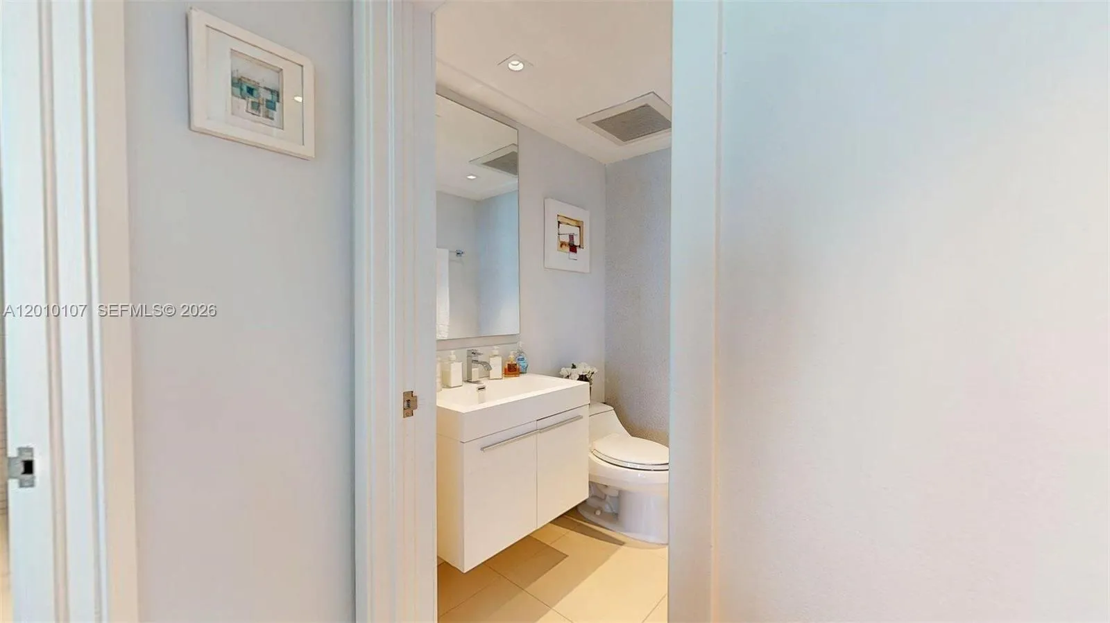 5025 Collins Ave # 2206, Miami Beach FL 33140