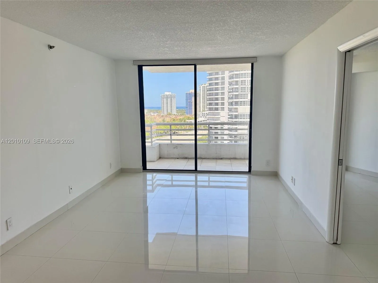 3300 NE 192nd St # 1609, Aventura FL 33180