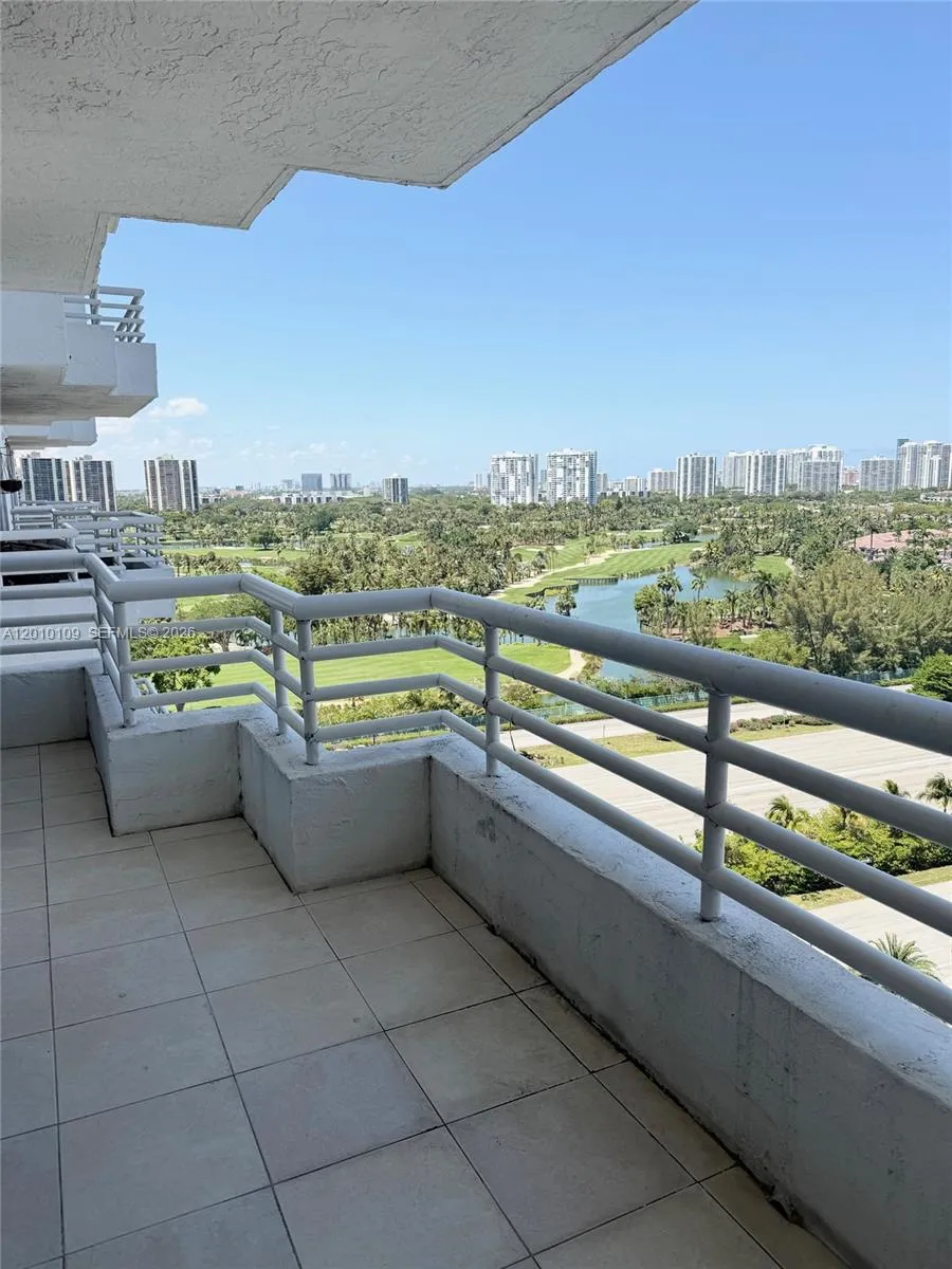 3300 NE 192nd St # 1609, Aventura FL 33180