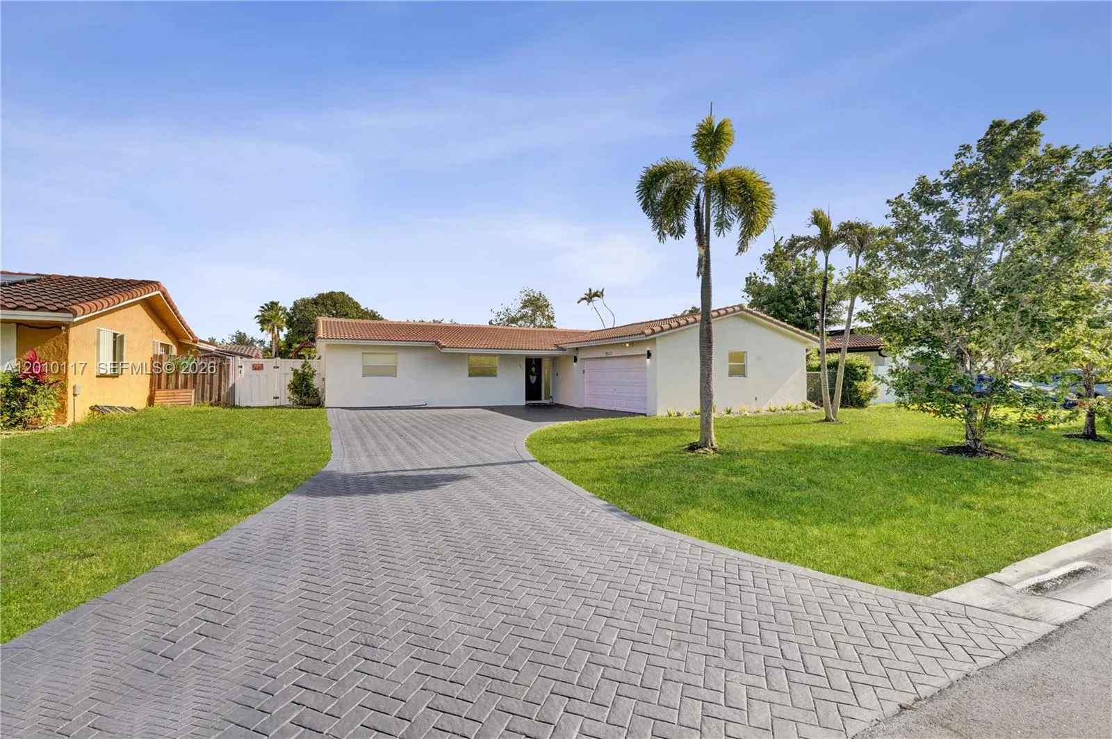 7511 NW 41st St, Coral Springs FL 33065