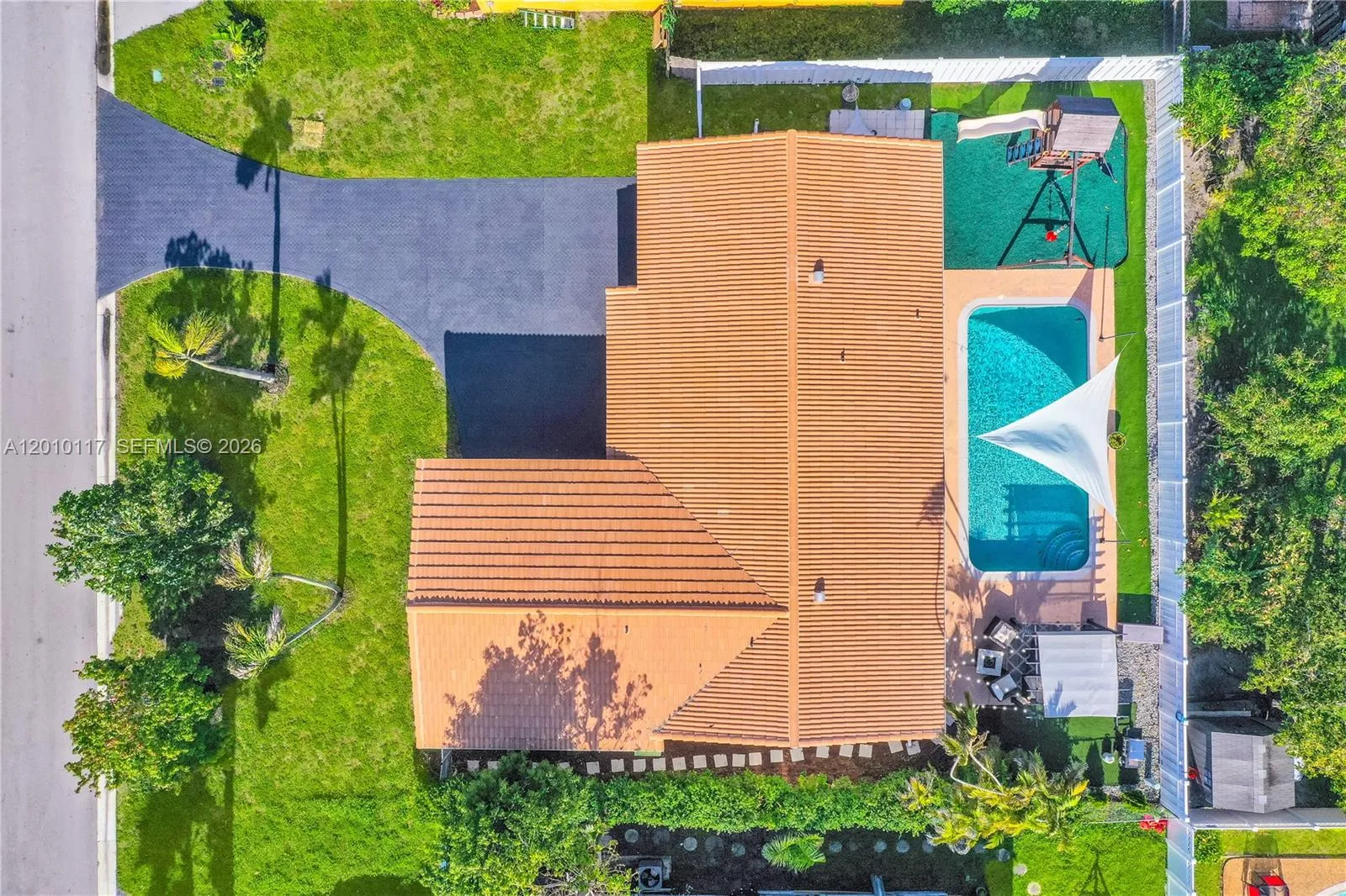 7511 NW 41st St, Coral Springs FL 33065