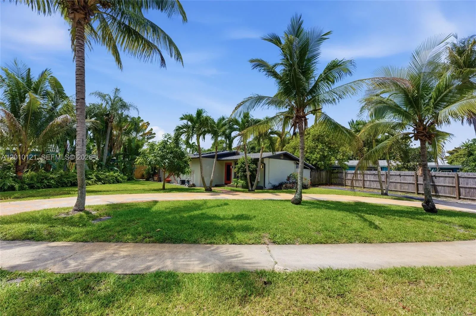 3 bedroom 2 bath for sale at 1118 NW 16th St, Fort Lauderdale FL 33311