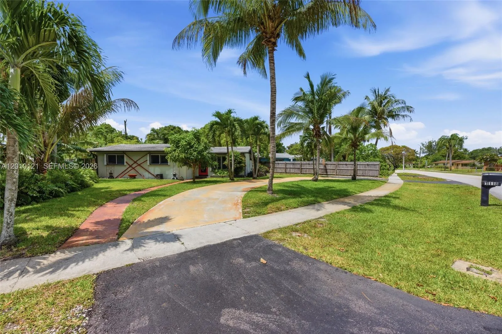 1118 NW 16th St, Fort Lauderdale FL 33311