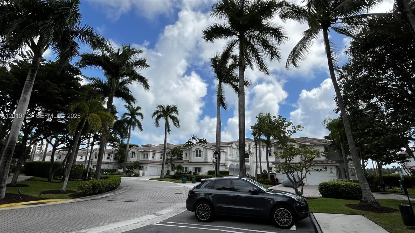 21150 Point Pl # 1202, Aventura FL 33180