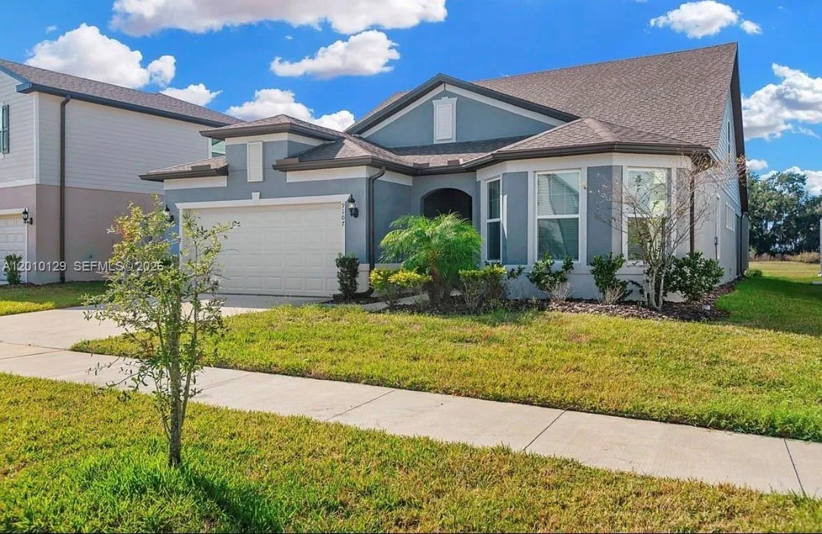 9107 Rally Spring Loop, Other City - In The State Of Florida FL 33545
