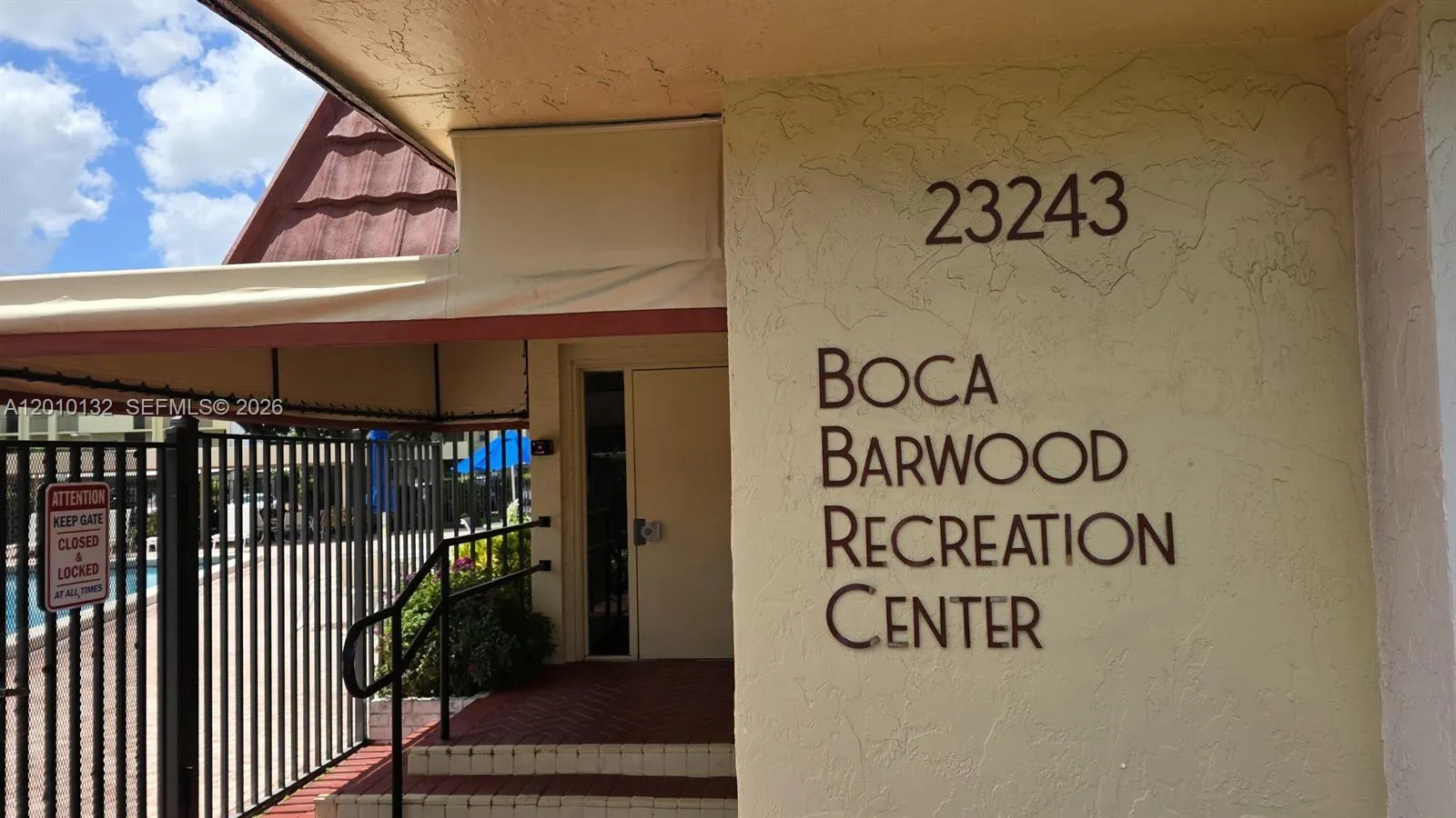 23305 N Barwood Ln N # 207, Boca Raton FL 33428