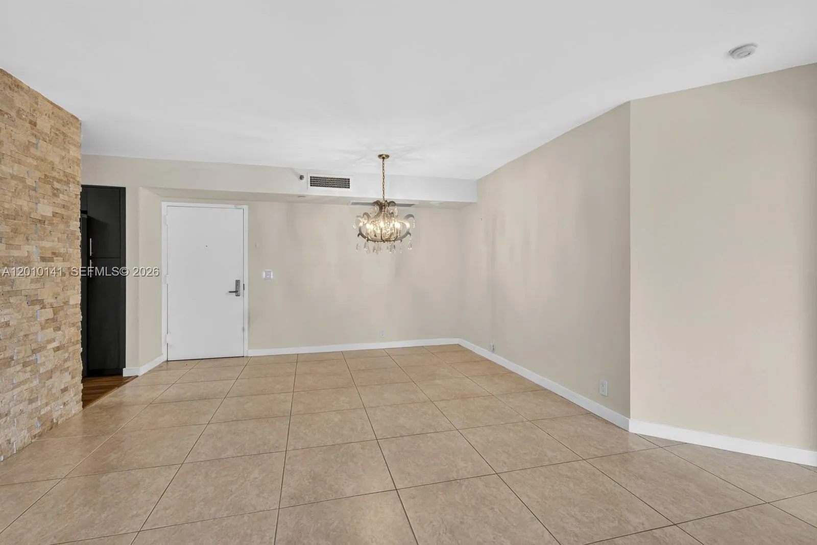 3500 Mystic Pointe Dr # 302, Aventura FL 33180