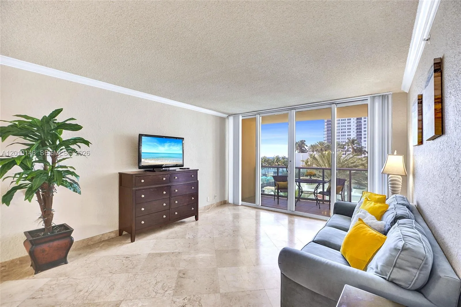 2501 S Ocean Dr # 414, Hollywood FL 33019